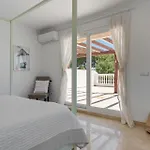 Villa El Magico Ref #41 *